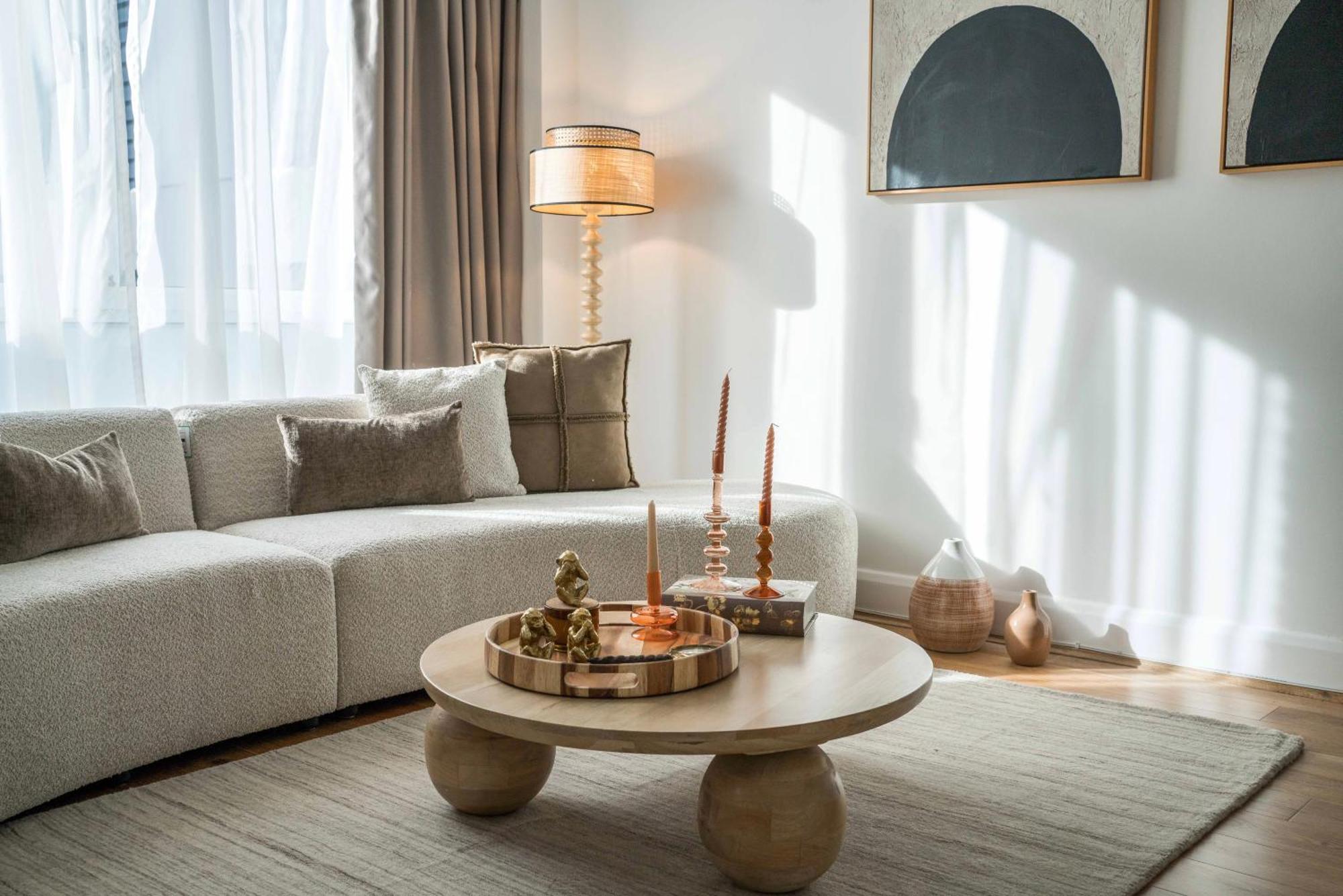 Massive For Large Families With Balcony And Ac Apartamento *